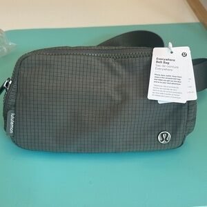 lululemon athletica Green Grid Belt Bag